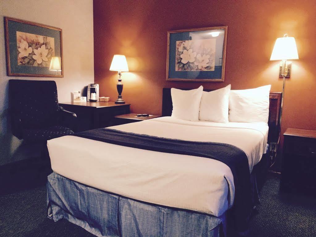 Travelodge By Wyndham Of St Cloud Saint Cloud